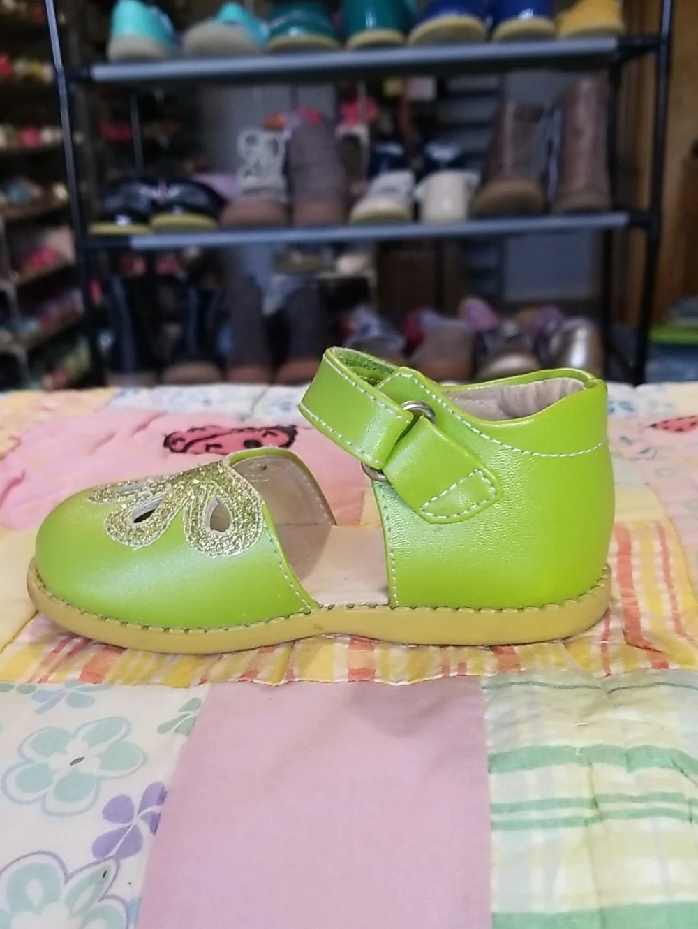 Livie & Luca Lime Green Glitter Mary Jane Shoes Size 6 Leather Petals